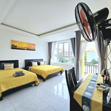 Flamingo Villa Homestay - Big Rooms With Balcony - Close To Hoi An Old Town 200M & Temple Bridge - Large Outside Pool For Sun Bathing Zewnętrze zdjęcie